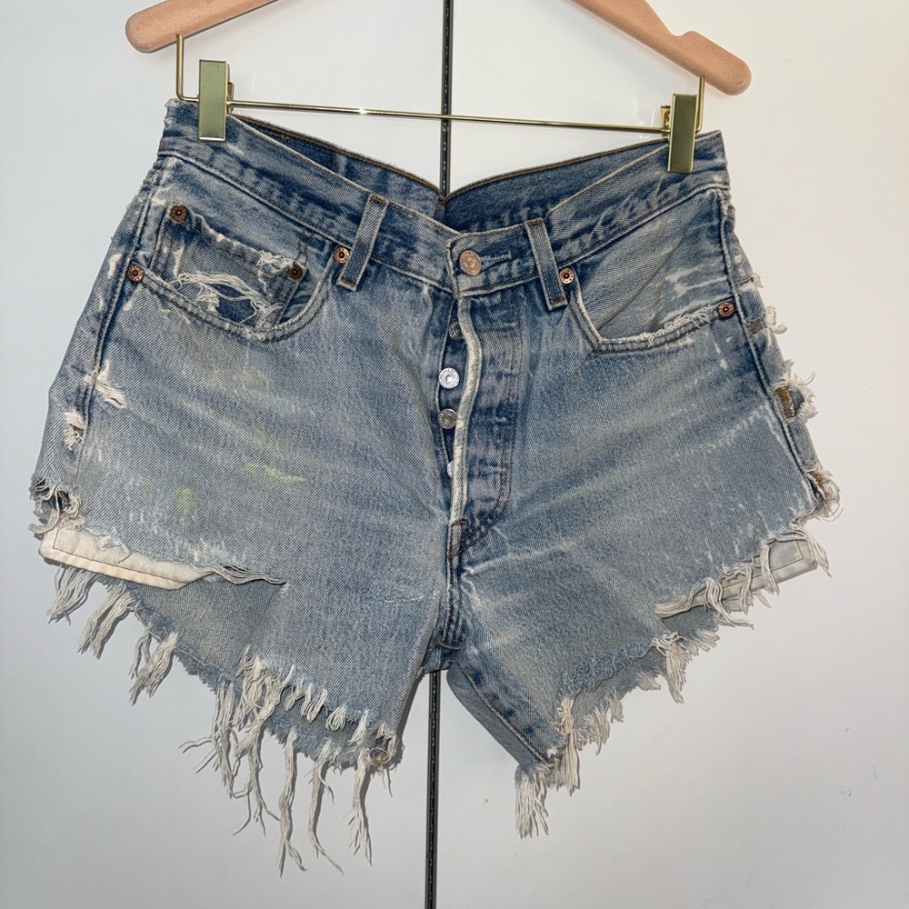 Levi’s Distressed Denim Women Shorts